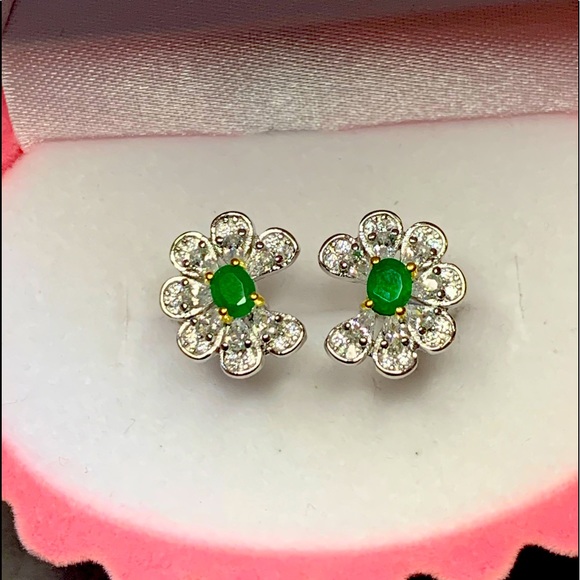 S925 Natural Zambian Emerald Flower Ring - Picture 15 of 16